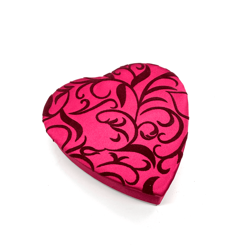 Velvet Heart, Small, filled with 14 assorted chocolates
